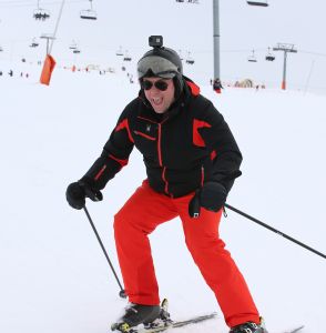 07-03-2017 SHOWBIZZ; FRANS EN MARISKA BAUER VIEREN HUN 25 JARIG LIEFDESJUBILEUM.In het Oostenrijkse GERLOS vierden Frans en Mariska en hun kinderen het Liefdesjubileum en genoten zij van elkaar in het prachtige ALPINE Hotel.
Dagen lang waren zij te vinden op de witte toppen van de bergen in en rond Gerlos.
foto: Albert den Iseger