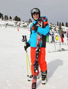 07-03-2017 SHOWBIZZ; FRANS EN MARISKA BAUER VIEREN HUN 25 JARIG LIEFDESJUBILEUM.In het Oostenrijkse GERLOS vierden Frans en Mariska en hun kinderen het Liefdesjubileum en genoten zij van elkaar in het prachtige ALPINE Hotel.
Dagen lang waren zij te vinden op de witte toppen van de bergen in en rond Gerlos.
foto: Albert den Iseger