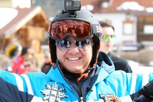 15-03-2017 SHOWBIZZ; TOPPERS MAKEN PLEZIER IN OOSTENRIJK. Gerard Joling-Rene Froger en Jeroen van der Boom waren aan het dollen in de sneeuw. De TOPPERS waren weer op hun best in het Oostenrijkse SEEFELD.
foto: Albert den Iseger