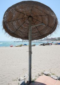 25-05-2015 NIEUWS;DE STRANDEN IN ZUID SPANJE ZIJN NOG STEEDS ERG STIL. Onstuimig weer, zand stormen en te lage temperaturen zijn de oorzaak van de te stille stranden.
foto: Albert den Iseger