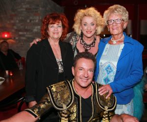 29-04-2018 SHOWBIZZ; GERARD JOLING 58 JAAR. Vandaag vierde Gerard Joling zijn 58 ste verjaardag in Amsterdam, en hoe! Gezelligheid ten TOP.
foto: Albert den Iseger