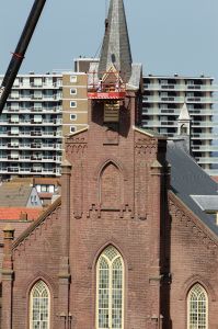 25-04-2019 NIEUWS; RESTAURATIE AAN KATHOLIEKE KERK TE EGMOND AAN ZEE. foto: Albert den Iseger