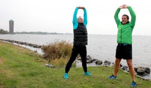 23-11-2016 SHOWBIZZ; GERARD JOLING BIJNA KLAAR VOOR DRUKKE DECEMBER MAAND. Gerard Joling drinkt voorlopig geen wijntje meer. Hij is volop aan het trainen met vriend en personal trainer ALAIN HULSPAS. Het wordt een drukke maand met veel optredens en dan moet ik in TOP vorm zijn. Een avond AHOY is gewoon een voetbalwedstrijd. Dus in Bergen kunnen ze de wijn flessen gekoeld laten staan, Gerard drinkt alleen nog een watertje.
foto: Albert den Iseger