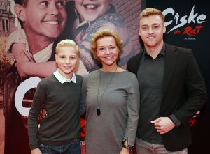 20-11-2016 SHOWBIZZ; JONG EN OUD LACHEN EN HUILEN OM CISKE DE RAT. In het theater DeLeMAR te Amsterdam de premiere van de musical CISKE DE RAT.
foto: Albert den Iseger