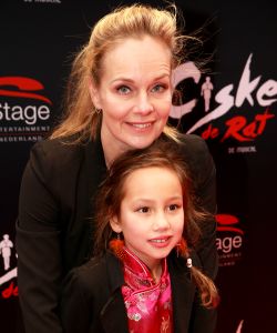 20-11-2016 SHOWBIZZ; JONG EN OUD LACHEN EN HUILEN OM CISKE DE RAT. In het theater DeLeMAR te Amsterdam de premiere van de musical CISKE DE RAT.
foto: Albert den Iseger