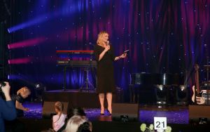 06-11-2017 SHOWBIZZ; ANGELS OF LIGHT GALA 2017. Wereld Ouders organiseerde voor de 6de keer het Angels of Light Gala. Het gala bracht dit jaar  400.000 op dat volledig naar projecten rondom het thema familie gaat. De organisatie biedt structurele  hulp aan thuisloze kinderen in negen Latijns-Amerikaanse landen. foto: Albert den Iseger