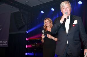 06-11-2017 SHOWBIZZ; ANGELS OF LIGHT GALA 2017. Wereld Ouders organiseerde voor de 6de keer het Angels of Light Gala. Het gala bracht dit jaar  400.000 op dat volledig naar projecten rondom het thema familie gaat. De organisatie biedt structurele  hulp aan thuisloze kinderen in negen Latijns-Amerikaanse landen. foto: Albert den Iseger