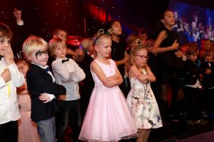 06-11-2017 SHOWBIZZ; ANGELS OF LIGHT GALA 2017. Wereld Ouders organiseerde voor de 6de keer het Angels of Light Gala. Het gala bracht dit jaar  400.000 op dat volledig naar projecten rondom het thema familie gaat. De organisatie biedt structurele  hulp aan thuisloze kinderen in negen Latijns-Amerikaanse landen. foto: Albert den Iseger