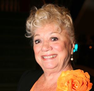 23-11-2020 SHOWBIZZ; CORRY VAN GORP -78 JAAR- OVERLEDEN. Actrice Corrie van Gorp is zondag op 78-jarige leeftijd overleden. Dat heeft haar familie maandagavond bekendgemaakt. Van Gorp overleed in haar slaap. Corrie van Gorp was bekend als danseres, zangeres, actrice en comedienne. Begin jaren zeventig brak zij door toen ze samen met Willem Nijholt optrad in theatershows van Wim Sonneveld. Na een hoofdrol in de musical Een kannibaal als jij van Freek de Jonge en Bram Vermeulen was zij in 1974 voor het eerst te zien in de revue van Andre van Duin. Naast Frans van Dusschoten was zij jarenlang een bekend gezicht in het populaire revuegezelschap.
foto: Albert den Iseger