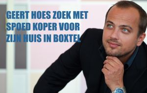 26-10-2014 SHOWBIZZ; GEERT HOES ZOEKT MET SPOED KOPER VOOR ZIJN HUIS. De failliet verklaarde acteur heeft daarom de vraagprijs verlaagd met 10.000 euro, meldt BekendeBuren.nl. De prijs is nu 210.000 euro.
Bij deze verkoopprijs dreigt een grotere restschuld. Geert, vooral bekend van de soap Goede Tijden, Slechte Tijden, kocht het huis in februari 2008 voor 240.000 euro en nam er een hypotheek op van 300.000.
Geert werd op 21 mei dit jaar failliet verklaard door de Rechtbank Oost-Brabant nadat schuldeisers beslag legden op de woning. De woningverkoop staat echter los van het faillissement, liet Geerts manager eerder weten. Het faillissement is afgerond, want Geert heeft met de curator een faillissementsakkoord gesloten.
Foto: Albert den Iseger