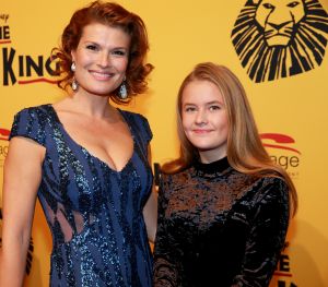 30-10-2016 SHOWBIZZ; MUSICAL LION KING GING IN PREMIERE. The Lion King is een Musical gebaseerd op de tekenfilm de Leeuwenkoning.
foto: Albert den Iseger