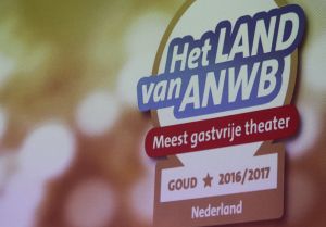 04-10-2016 NIEUWS; GOUDSE SCHOUWBURG MEEST GASTVRIJE THEATER VAN NL.
De Goudse Schouwburg is de winnaar van de verkiezing van het meest Gastvrije Theater van Nederland, aldus een verkiezing van de ANWB. Ruim 23000 stemmen werden uitgebracht door de ANWB leden.
foto: Albert den Iseger