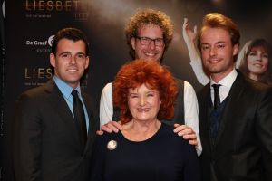 02-10-2017 SHOWBIZZ; LIESBETH LIST DE MUSICAL INLOOP RODE LOPER.
Foto: Albert den Iseger