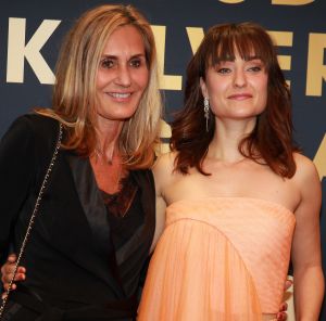 04-10-2019 SHOWBIZZ; GOUDEN KALVEREN GALA 2019.DE WINNAARS
Beste Korte Documentaire
De waarheid over mijn vader - Shamira Raphala

Beste Korte Film
KORT! - En Route - Marit Weerheijm

Beste Acteur Televisiedrama
Gijs Naber - Judas

Beste Actrice Televisiedrama
Rifka Lodeizen - Judas

Beste Televisiedrama
Zeven Kleine Criminelen - Rob Lcker

Beste Interactive
Die Fernweh Oper - Daniel Ernst

Beste Sound Design
Alex Booy en Huibert Boon - My Foolish Heart

Beste Muziek
Rutger Reinders - Dirty God

Beste Camera
Jasper Wolf - Niemand in de Stad

Beste Montage
Menno Boerema - Het wonder van Le Petit Prince

Beste Lange Documentaire
Living the Light - Robby Mller - Claire Pijman

Beste Production Design
Kurt Loyens - Baantjer het Begin

Beste Mannelijke Bijrol
Thomas Hppener - De Libi

Beste Vrouwelijke Bijrol
Julia Akkermans - Niemand in de Stad

Beste Acteur
Marcel Musters - God Only Knows

Beste Actrice
Melody Klaver - Rafal

Beste Scenario
Jeroen Scholten van Aschat en Shady El-Hamus - De Libi

Beste Regie
Sacha Polak - Dirty God

Beste Film
Dirty God - Marleen Slot voor Viking Film

Winnaar Gouden Kalf van het Publiek
Het Abraham Tuschinski Fonds Gouden Kalf van het Publiek is namens het stemmende publiek uitgereikt aan de film Bon Bini Holland 2 van producenten Maarten Swart van Kaap Holland Film, Sander Emmering, Nelsje Musch-Elzinga voor Warner Bros. ITVP. Aan het Abraham Tuschinski Fonds Gouden Kalf van het Publiek is tevens een geldprijs van 30.000 verbonden voor de producent, te besteden aan een nieuwe Nederlandse filmproductie. Deze prijs werd voor het vijfde jaar oprij beschikbaar gesteld door het Abraham Tuschinski Fonds.
Foto: Albert den Iseger