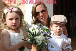 17-09-2015 SHOWBIZZ; LODEWIJK HOEKSTRA ONZE TUINMAN HEEFT NIEUWE EEN LIEFDE, RENEE ZIJN OPPASHULP. Al vanaf de geboorte van zijn dochter Diese en zoon Mels past RENEE al op zijn kinderen.Na de scheiding met zijn vrouw KRISTEL is Lodewijk hevig verliefd geworden op de 6 jaar jongere RENEE.
foto: Albert den Iseger