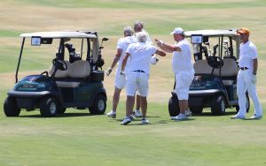 01-09-2016 SPORT; ARUBA PRO-AM GOLF TOURNAMENT 2016. In samenwerking met TIERRA DEL SOL te Aruba organiseerde ARUBA TOURIST AUTHORITY het Aruba Pro Am Golf Toernooi. Enkele BN ers deden hier ook aan mee. Nederland viel echter niet in de prijzen.Ook werd de HANDICART gepresenteerd door Mark en Frans Tempelman.
Hierover later een aparte 01-09-2016 SPORT; ARUBA PRO-AM GOLF TOURNAMENT 2016. In samenwerking met TIERRA DEL SOL te Aruba organiseerde ARUBA TOURIST AUTHORITY het Aruba Pro Am Golf Toernooi. Enkele BN ers deden hier ook aan mee. Nederland viel echter niet in de prijzen.Ook werd de HANDICART gepresenteerd door Mark en Frans Tempelman.
Hierover later een aparte fotoreportage. 
foto: Albert den Iseger otoreportage. 
foto: Albert den Iseger