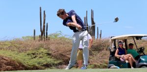 01-09-2016 SPORT; ARUBA PRO-AM GOLF TOURNAMENT 2016. In samenwerking met TIERRA DEL SOL te Aruba organiseerde ARUBA TOURIST AUTHORITY het Aruba Pro Am Golf Toernooi. Enkele BN ers deden hier ook aan mee. Nederland viel echter niet in de prijzen.Ook werd de HANDICART gepresenteerd door Mark en Frans Tempelman.
Hierover later een aparte fotoreportage. 
foto: Albert den Iseger