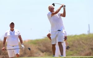 01-09-2016 SPORT; ARUBA PRO-AM GOLF TOURNAMENT 2016. In samenwerking met TIERRA DEL SOL te Aruba organiseerde ARUBA TOURIST AUTHORITY het Aruba Pro Am Golf Toernooi. Enkele BN ers deden hier ook aan mee. Nederland viel echter niet in de prijzen.Ook werd de HANDICART gepresenteerd door Mark en Frans Tempelman.
Hierover later een aparte fotoreportage. 
foto: Albert den Iseger