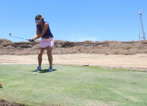 01-09-2016 SPORT; ARUBA PRO-AM GOLF TOURNAMENT 2016. In samenwerking met TIERRA DEL SOL te Aruba organiseerde ARUBA TOURIST AUTHORITY het Aruba Pro Am Golf Toernooi. Enkele BN ers deden hier ook aan mee. Nederland viel echter niet in de prijzen.Ook werd de HANDICART gepresenteerd door Mark en Frans Tempelman.
Hierover later een aparte fotoreportage. 
foto: Albert den Iseger