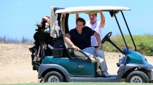 01-09-2016 SPORT; ARUBA PRO-AM GOLF TOURNAMENT 2016. In samenwerking met TIERRA DEL SOL te Aruba organiseerde ARUBA TOURIST AUTHORITY het Aruba Pro Am Golf Toernooi. Enkele BN ers deden hier ook aan mee. Nederland viel echter niet in de prijzen.Ook werd de HANDICART gepresenteerd door Mark en Frans Tempelman.
Hierover later een aparte fotoreportage. 
foto: Albert den Iseger