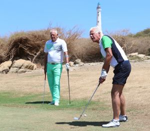 01-09-2016 SPORT; ARUBA PRO-AM GOLF TOURNAMENT 2016. In samenwerking met TIERRA DEL SOL te Aruba organiseerde ARUBA TOURIST AUTHORITY het Aruba Pro Am Golf Toernooi. Enkele BN ers deden hier ook aan mee. Nederland viel echter niet in de prijzen.Ook werd de HANDICART gepresenteerd door Mark en Frans Tempelman.
Hierover later een aparte fotoreportage. 
foto: Albert den Iseger