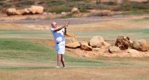 01-09-2016 SPORT; ARUBA PRO-AM GOLF TOURNAMENT 2016. In samenwerking met TIERRA DEL SOL te Aruba organiseerde ARUBA TOURIST AUTHORITY het Aruba Pro Am Golf Toernooi. Enkele BN ers deden hier ook aan mee. Nederland viel echter niet in de prijzen.Ook werd de HANDICART gepresenteerd door Mark en Frans Tempelman.
Hierover later een aparte fotoreportage. 
foto: Albert den Iseger