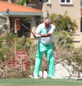 01-09-2016 SPORT; ARUBA PRO-AM GOLF TOURNAMENT 2016. In samenwerking met TIERRA DEL SOL te Aruba organiseerde ARUBA TOURIST AUTHORITY het Aruba Pro Am Golf Toernooi. Enkele BN ers deden hier ook aan mee. Nederland viel echter niet in de prijzen.Ook werd de HANDICART gepresenteerd door Mark en Frans Tempelman.
Hierover later een aparte fotoreportage. 
foto: Albert den Iseger