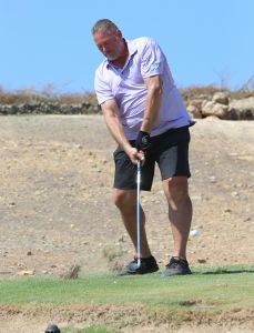 01-09-2016 SPORT; ARUBA PRO-AM GOLF TOURNAMENT 2016. In samenwerking met TIERRA DEL SOL te Aruba organiseerde ARUBA TOURIST AUTHORITY het Aruba Pro Am Golf Toernooi. Enkele BN ers deden hier ook aan mee. Nederland viel echter niet in de prijzen.Ook werd de HANDICART gepresenteerd door Mark en Frans Tempelman. Hierover later een aparte fotoreportage.  foto: Albert den Iseger