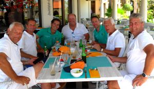 01-09-2016 SPORT; ARUBA PRO-AM GOLF TOURNAMENT 2016. In samenwerking met TIERRA DEL SOL te Aruba organiseerde ARUBA TOURIST AUTHORITY het Aruba Pro Am Golf Toernooi. Enkele BN ers deden hier ook aan mee. Nederland viel echter niet in de prijzen.Ook werd de HANDICART gepresenteerd door Mark en Frans Tempelman.
Hierover later een aparte fotoreportage. 
foto: Albert den Iseger