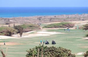 01-09-2016 SPORT; ARUBA PRO-AM GOLF TOURNAMENT 2016. In samenwerking met TIERRA DEL SOL te Aruba organiseerde ARUBA TOURIST AUTHORITY het Aruba Pro Am Golf Toernooi. Enkele BN ers deden hier ook aan mee. Nederland viel echter niet in de prijzen.Ook werd de HANDICART gepresenteerd door Mark en Frans Tempelman. Hierover later een aparte fotoreportage.  foto: Albert den Iseger