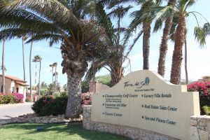 01-09-2016 SPORT; ARUBA PRO-AM GOLF TOURNAMENT 2016. In samenwerking met TIERRA DEL SOL te Aruba organiseerde ARUBA TOURIST AUTHORITY het Aruba Pro Am Golf Toernooi. Enkele BN ers deden hier ook aan mee. Nederland viel echter niet in de prijzen.Ook werd de HANDICART gepresenteerd door Mark en Frans Tempelman. Hierover later een aparte fotoreportage.  foto: Albert den Iseger