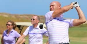 01-09-2016 SPORT; ARUBA PRO-AM GOLF TOURNAMENT 2016. In samenwerking met TIERRA DEL SOL te Aruba organiseerde ARUBA TOURIST AUTHORITY het Aruba Pro Am Golf Toernooi. Enkele BN ers deden hier ook aan mee. Nederland viel echter niet in de prijzen.Ook werd de HANDICART gepresenteerd door Mark en Frans Tempelman. Hierover later een aparte fotoreportage.  foto: Albert den Iseger