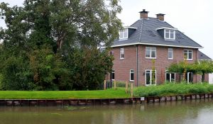 26-09-2018 SHOWBIZZ; ANDRE HAZES JR EN MONIQUE VERHUIST NAAR BERKEL RODENRIJS. Het huis is klaar en bijna ingericht, nog een paar details en er kan gewoont worden.Mooi landelijk en toch dichtbij Rotterdam.
foto: Albert den Iseger