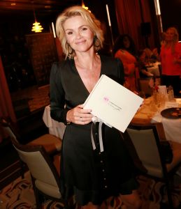 09-09-2024 SHOWBIZZ; STRONG WOMAN AWARD 2024. Betty de Groot presenteerde in het Sofitel Grand Hotel te Amsterdam wederom haar Strong Woman Award evenement. 40 bekende dames uit de tv-mode-film en amusement  wereld waren aanwezig om weer eens heerlijk verwent te worden op een meer dan heerlijke middag. Wendy van Dijk won de begeerlijke award 2024. Het was een tranen moment voor iedereen die aanwezig was. Al met al weer een pracht van een middag vol met muziek-cadeaus-verhalen-eten en drinken en gelukkig veel plezier. Op naar de volgende editie van THE STRONG WOMAN AWARD 2025. foto Albert den Iseger.